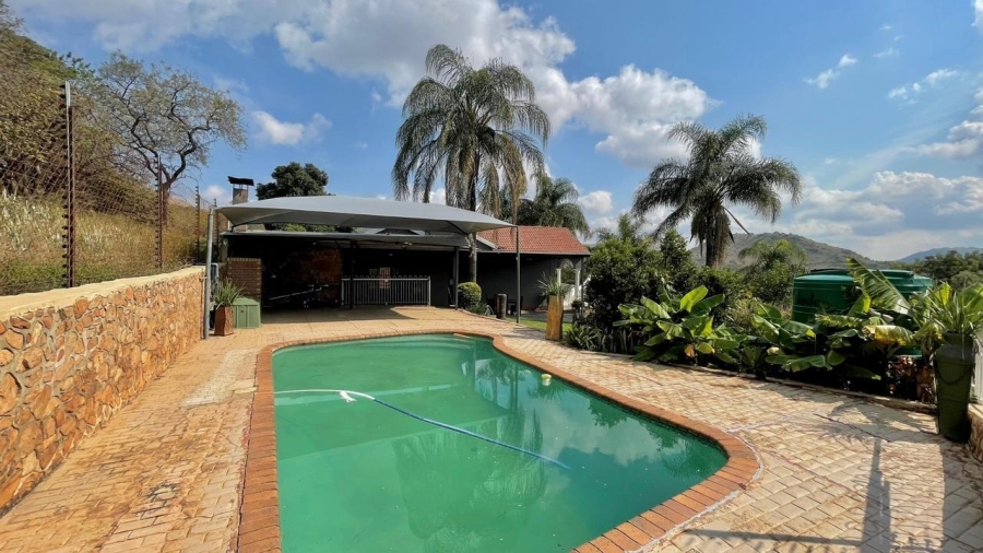 4 Bedroom Property for Sale in Safari Gardens North West